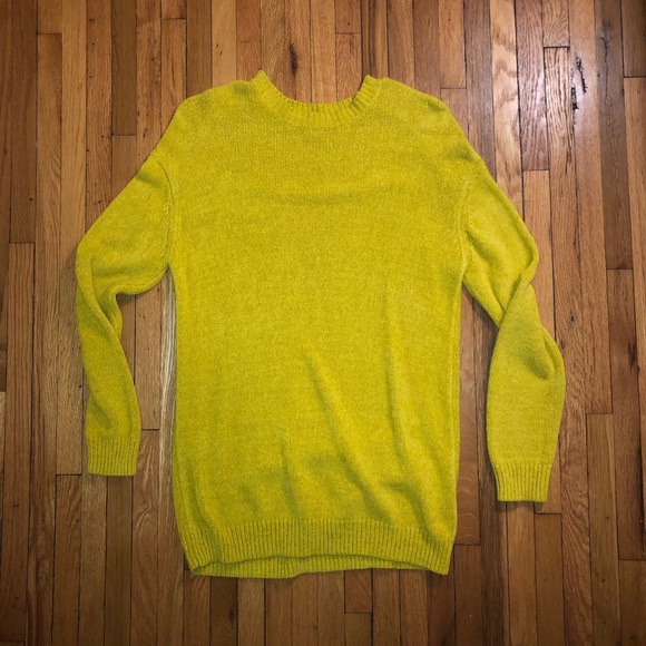 Chartreuse Chenille sweater - Picture 2 of 5